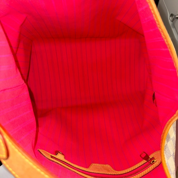 SOLD Louis Vuitton Delightful MM - Picture 10 of 16